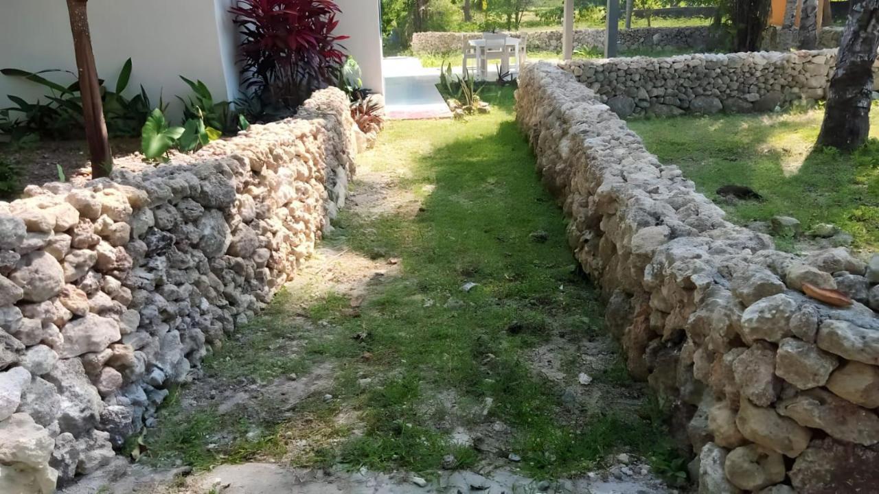 The Village Rua Beach Homestay Kültér fotó
